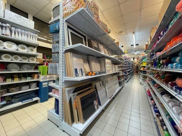 negozio in vendita a Genova in zona San Martino