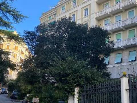 appartamento in vendita a Genova in zona Castelletto
