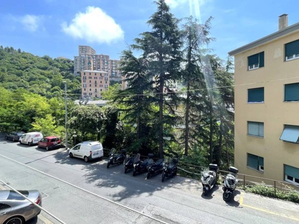 appartamento in vendita a Genova in zona Oregina