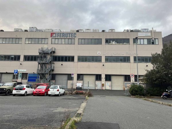 appartamento in vendita a Genova in zona Molassana