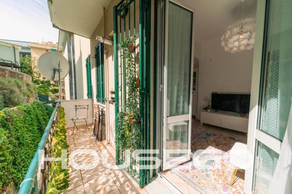 appartamento in vendita a Genova in zona Quezzi