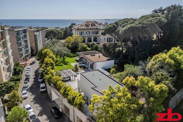 casa indipendente in vendita a Genova in zona Albaro