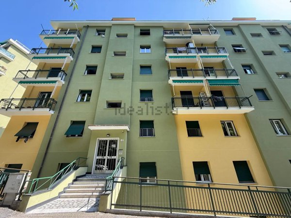 appartamento in vendita a Genova in zona Molassana