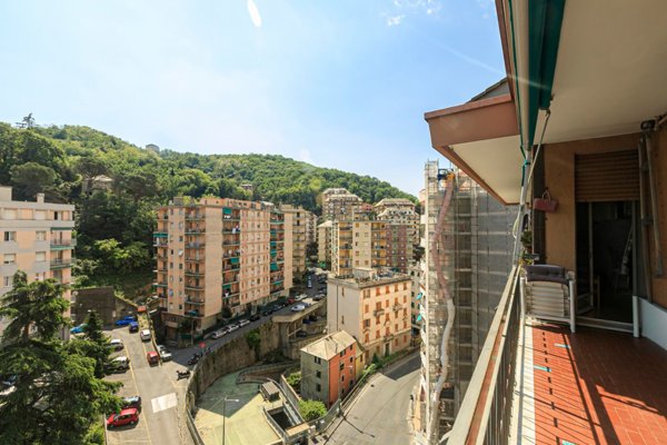 appartamento in vendita a Genova in zona Quezzi