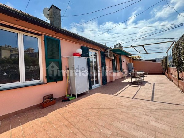 appartamento in vendita a Genova in zona Marassi