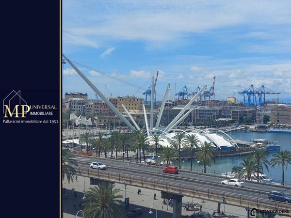appartamento in vendita a Genova in zona Sottoripa / Maddalena / Molo