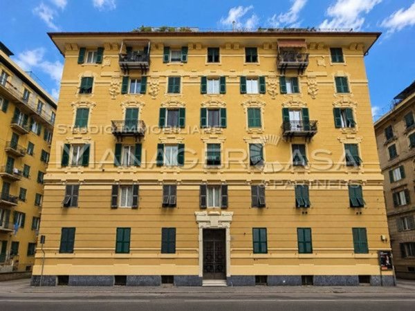 appartamento in vendita a Genova in zona Foce