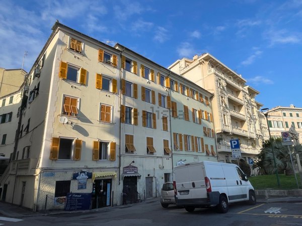 appartamento in vendita a Genova in zona Pegli