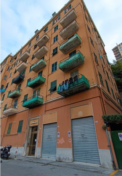 appartamento in vendita a Genova in zona Lagaccio / Granarolo