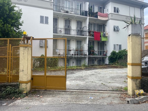 casa indipendente in vendita a Genova in zona Multedo