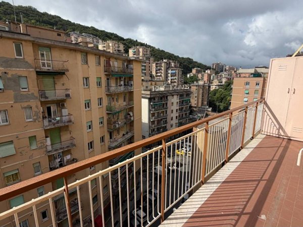appartamento in vendita a Genova in zona Quezzi