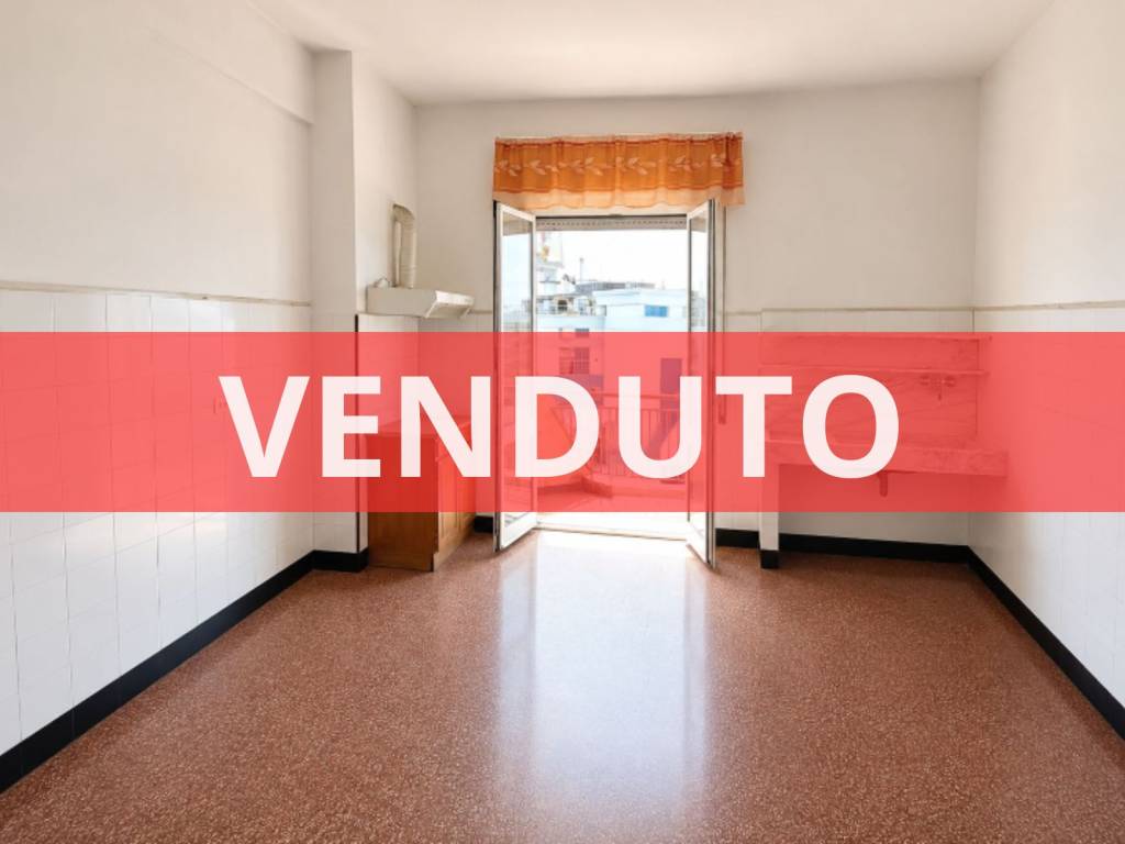appartamento in vendita a Genova in zona Sestri Ponente