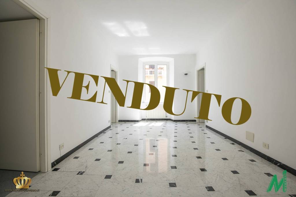 appartamento in vendita a Genova in zona Foce