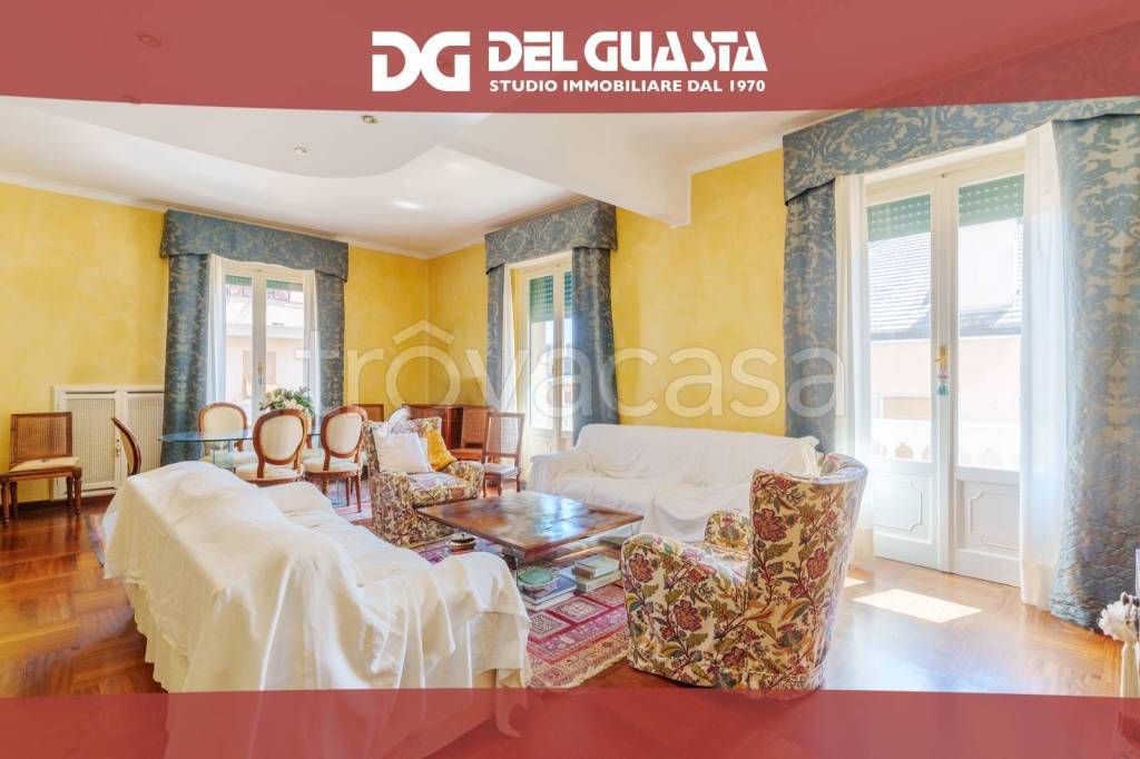 appartamento in vendita a Genova in zona Castelletto