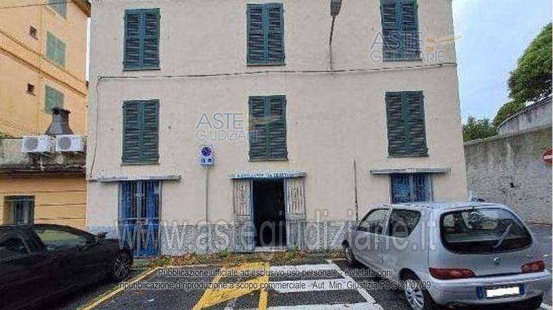 negozio in vendita a Genova in zona Cornigliano