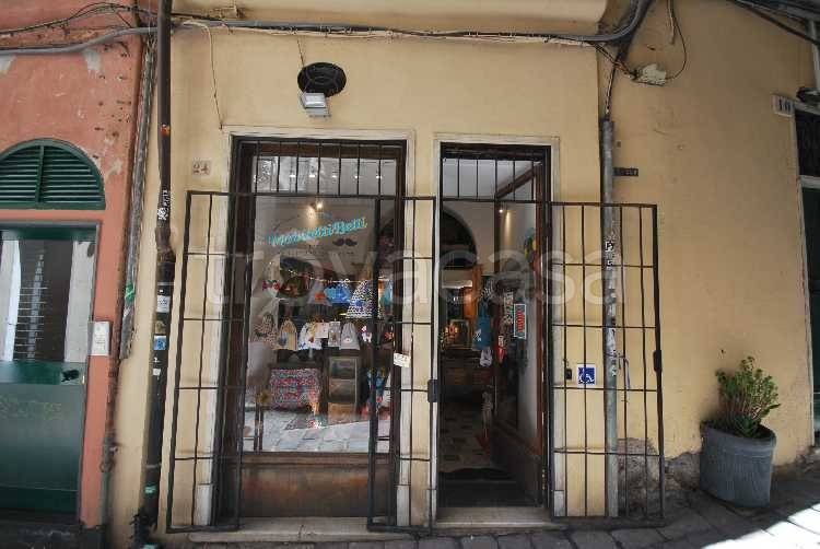 negozio in vendita a Genova