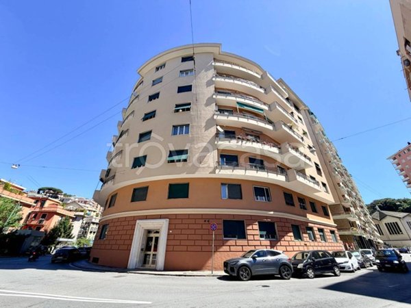 appartamento in vendita a Genova in zona Sampierdarena
