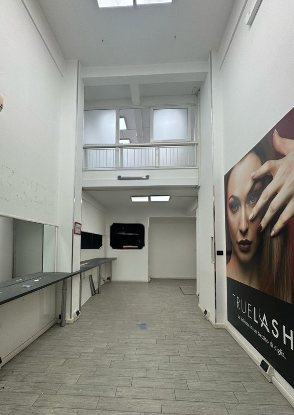 negozio in vendita a Genova in zona San Fruttuoso