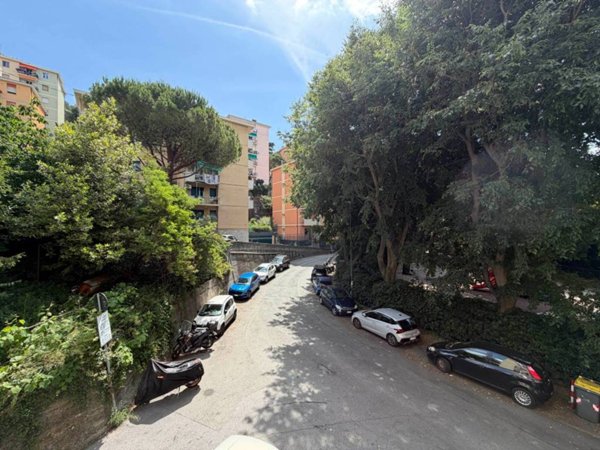 appartamento in vendita a Genova in zona Oregina