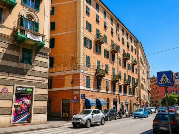 appartamento in vendita a Genova in zona Sampierdarena