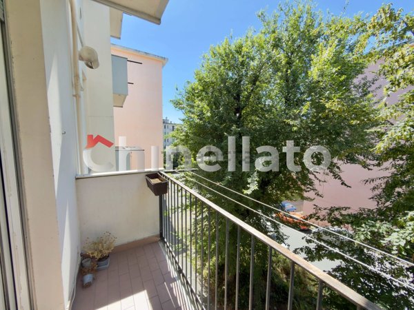 appartamento in vendita a Genova in zona Sestri Ponente