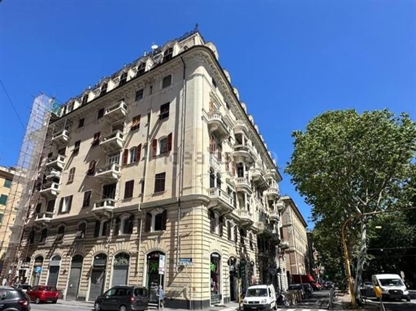 appartamento in vendita a Genova in zona Foce