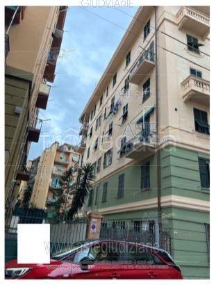 appartamento in vendita a Genova in zona Sampierdarena