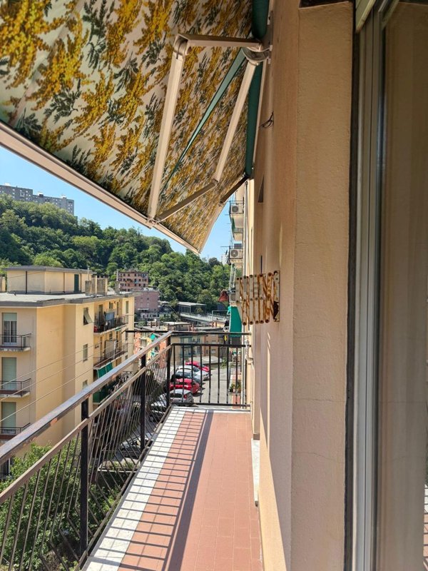 appartamento in vendita a Genova in zona Bolzaneto