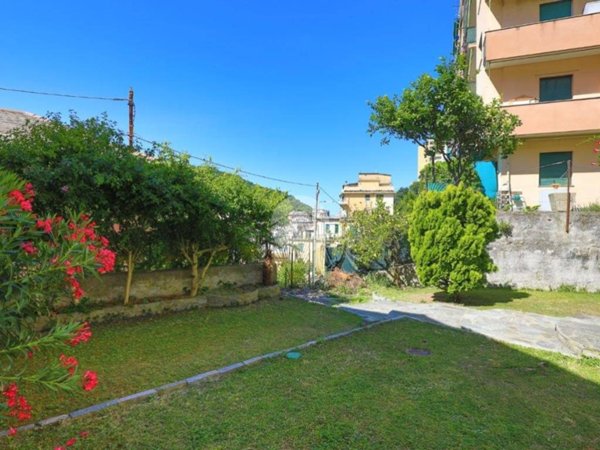 casa indipendente in vendita a Genova in zona San Fruttuoso
