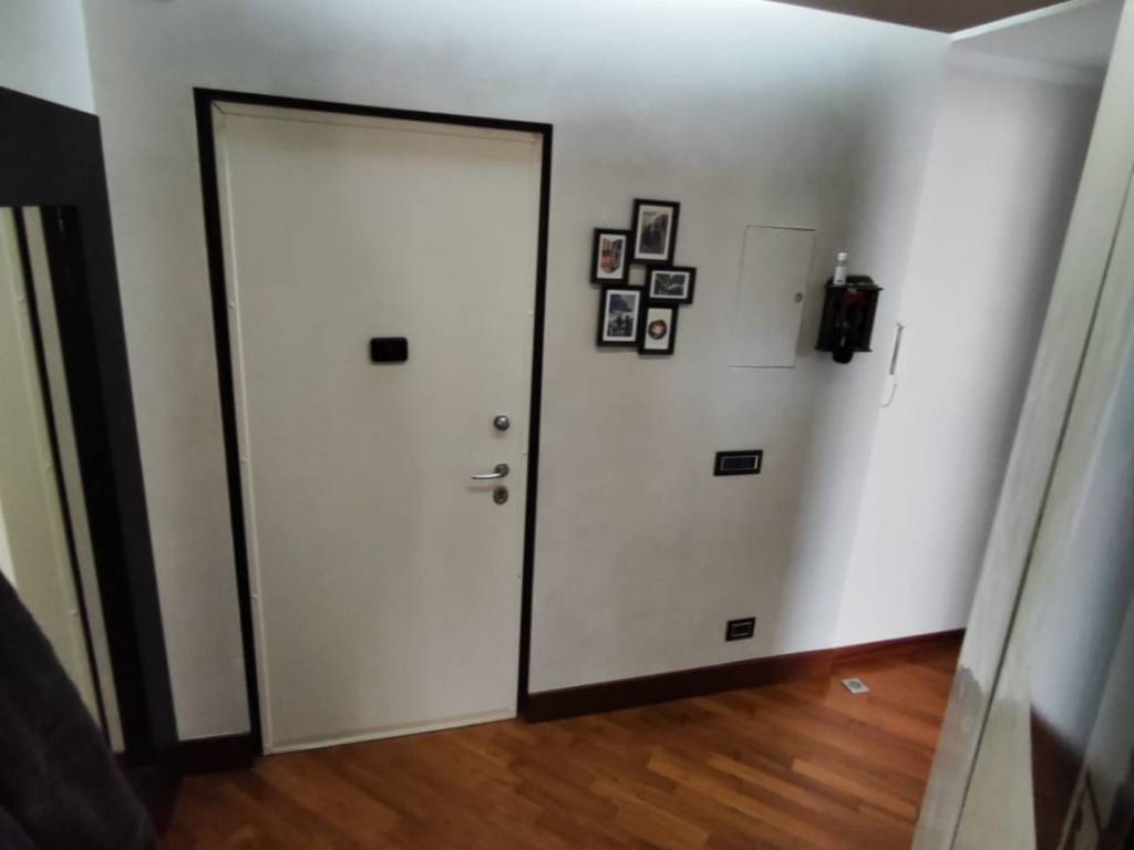 appartamento in vendita a Genova in zona Molassana