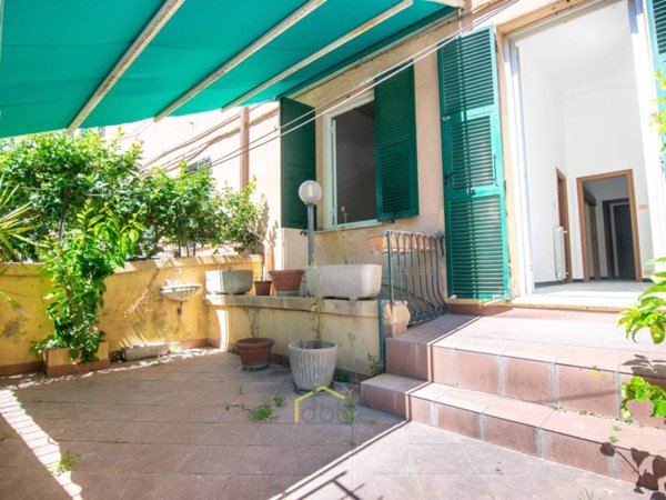appartamento in vendita a Genova in zona Marassi