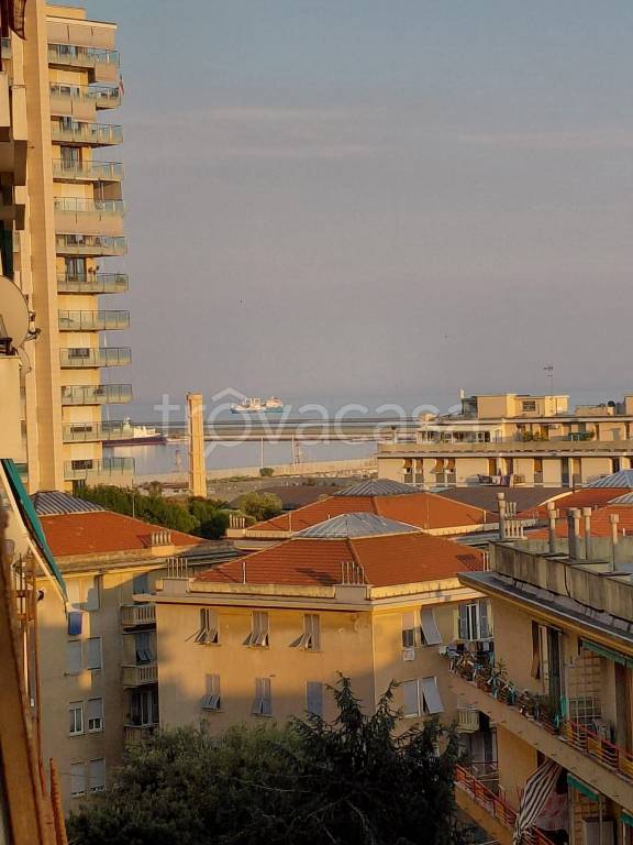 appartamento in vendita a Genova in zona Pegli