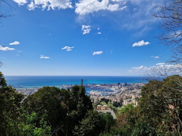 appartamento in vendita a Genova in zona Castelletto