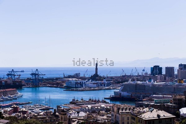 appartamento in vendita a Genova in zona Castelletto