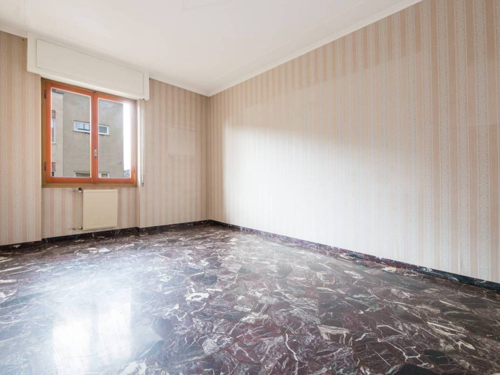 appartamento in vendita a Genova in zona Sestri Ponente