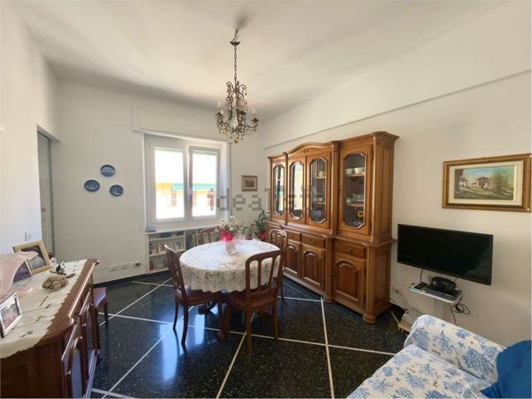 appartamento in vendita a Genova in zona Foce