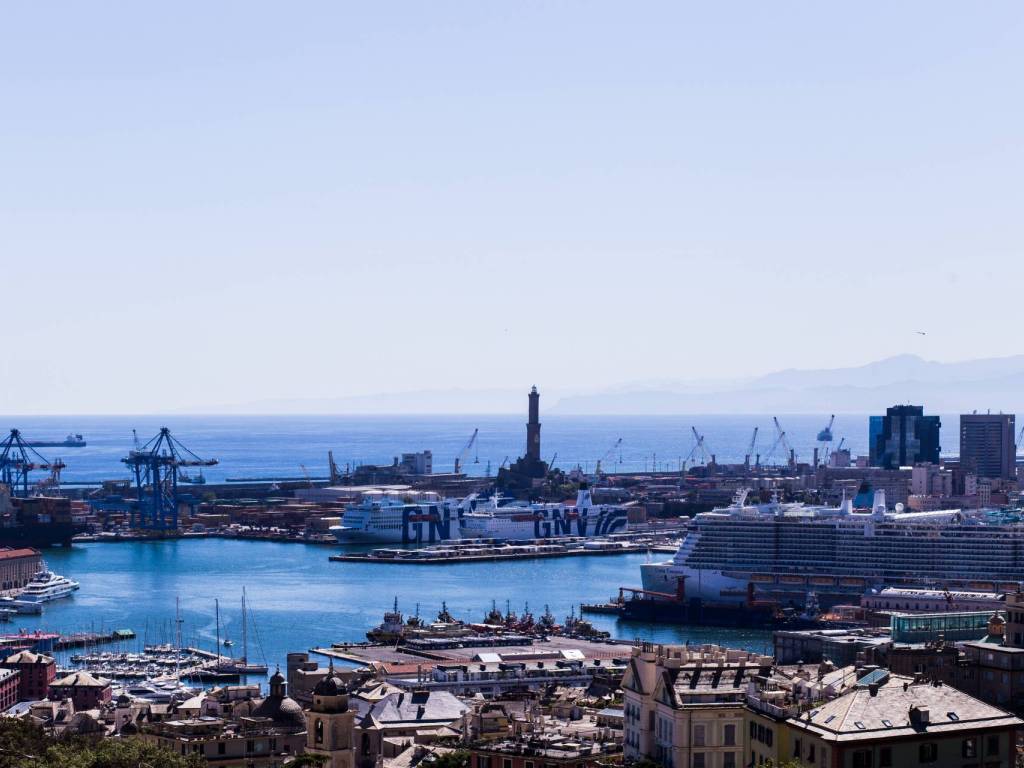 appartamento in vendita a Genova in zona Castelletto
