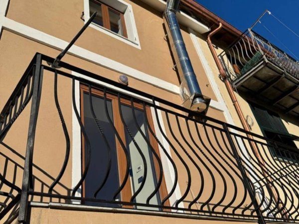 casa indipendente in vendita a Genova in zona San Desiderio
