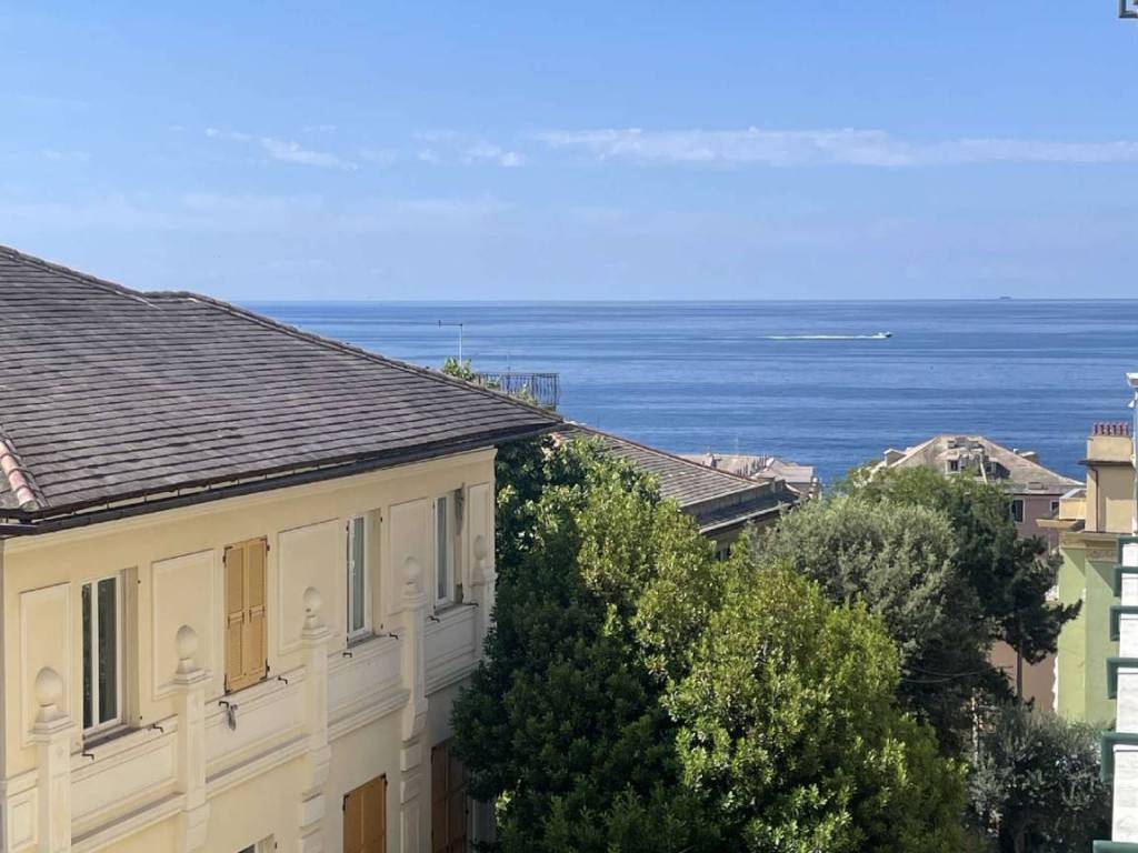 appartamento in vendita a Genova in zona Nervi