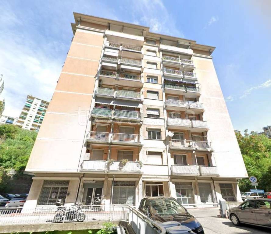 appartamento in vendita a Genova in zona Marassi
