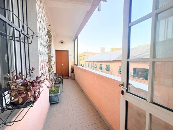 appartamento in vendita a Genova in zona Certosa