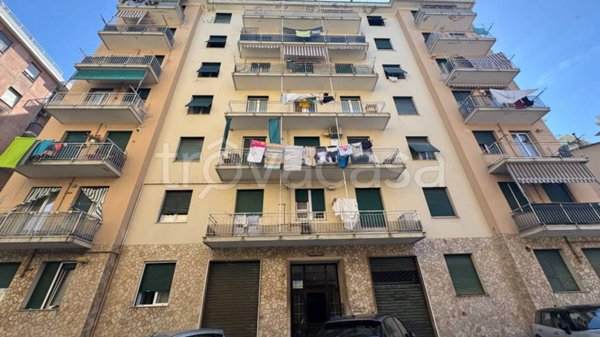 appartamento in vendita a Genova in zona Sestri Ponente