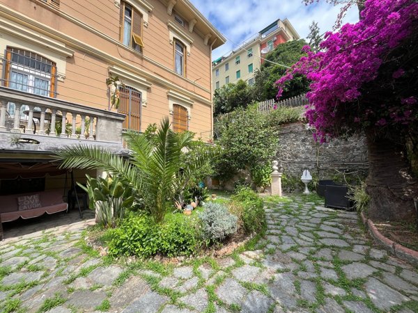 casa indipendente in vendita a Genova in zona Pegli