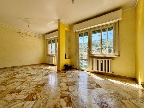 appartamento in vendita a Genova in zona Struppa