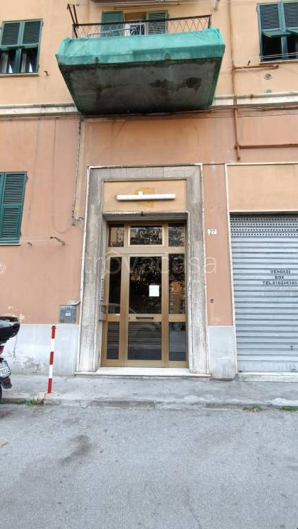 appartamento in vendita a Genova in zona Lagaccio / Granarolo