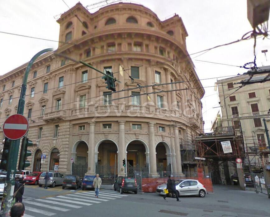 ufficio in vendita a Genova in zona Sottoripa / Maddalena / Molo