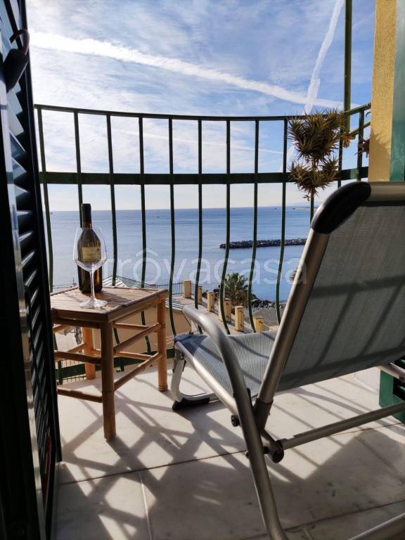 appartamento in vendita a Genova in zona Pegli