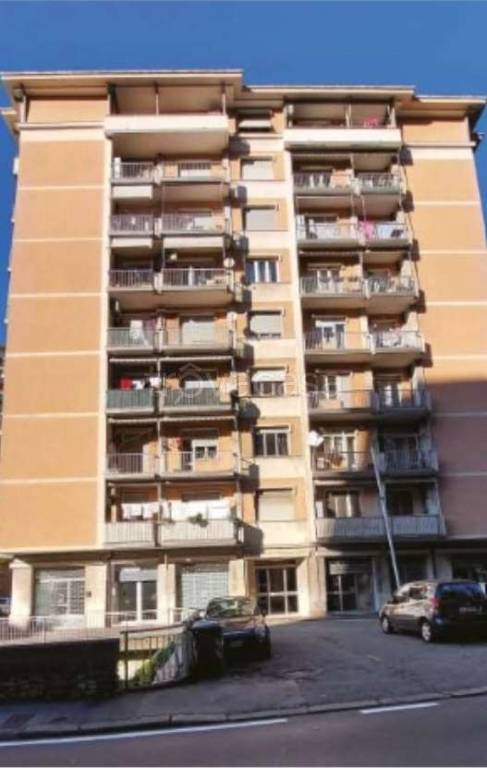 appartamento in vendita a Genova in zona Marassi