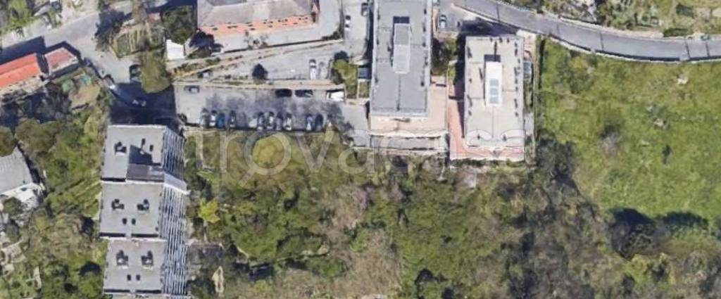 appartamento in vendita a Genova in zona Rivarolo