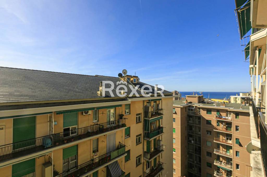 appartamento in vendita a Genova in zona Sampierdarena